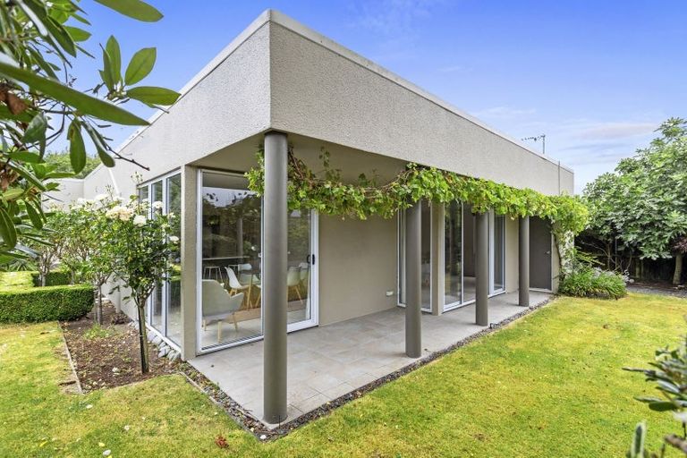 Photo of property in 5 Priorsford Court, Avonhead, Christchurch, 8042