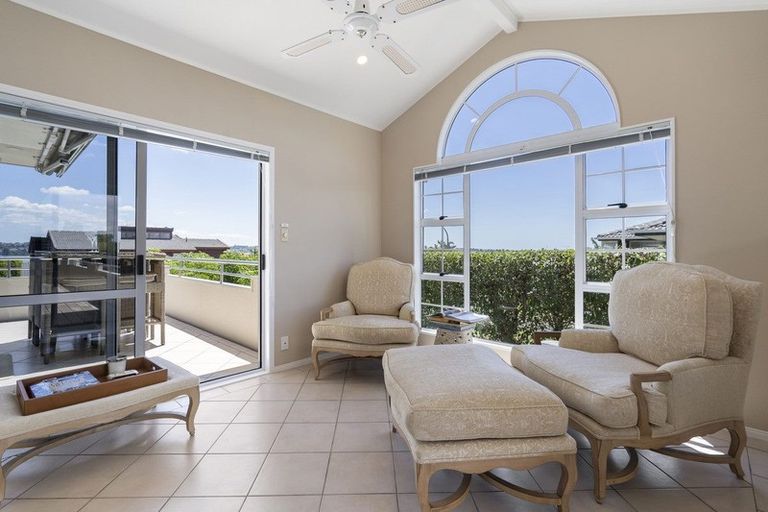 Photo of property in 1/10 Coquille Place, Half Moon Bay, Auckland, 2012