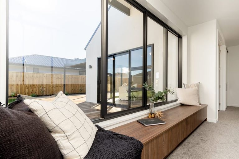 Photo of property in 6 Cam Mill Place, Rangiora, 7400