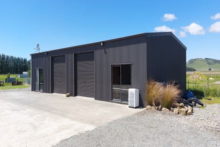 Photo of property in 338 Limehills Browns Road, Otapiri, Winton, 9782