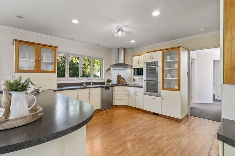 Photo of property in 333 Devon Street West, New Plymouth, 4310