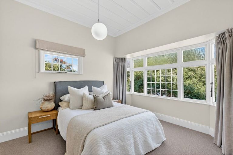 Photo of property in 9 Cobden Crescent, Bluff Hill, Napier, 4110