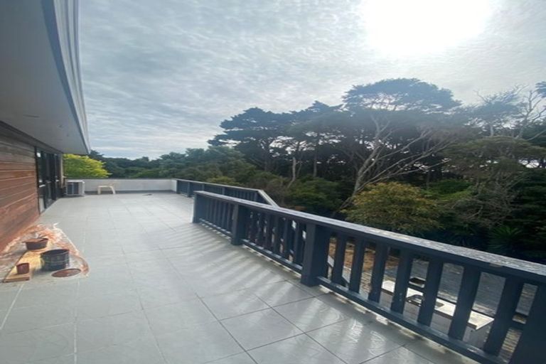Photo of property in 21 Hakea Place, Totara Heights, Auckland, 2105