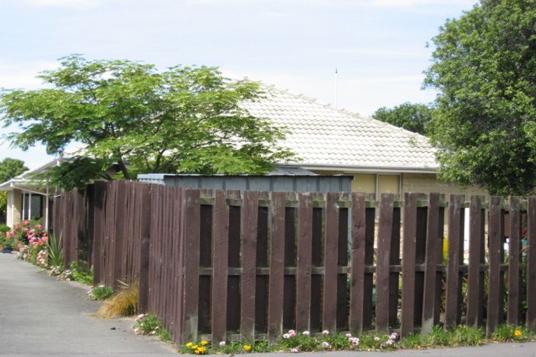 Photo of property in 10 Seafield Place, South New Brighton, Christchurch, 8062