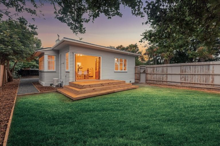Photo of property in 18 Smith Street, Woolston, Christchurch, 8062