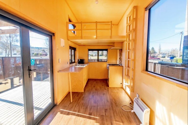 Photo of property in 4 Laura Street, Lumsden, 9730