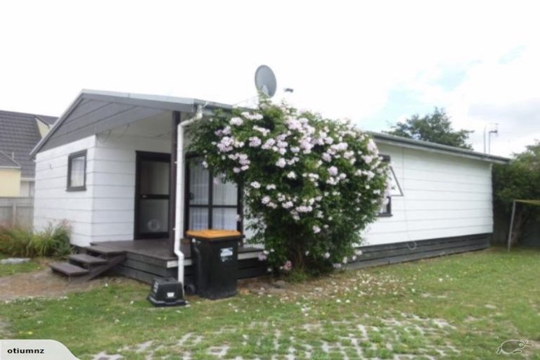 Photo of property in 4b Peter Hall Drive, Kelvin Grove, Palmerston North, 4414