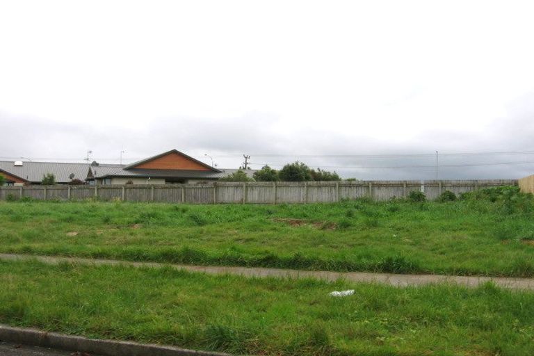 Photo of property in 110 Hillcrest Drive, Kelvin Grove, Palmerston North, 4414