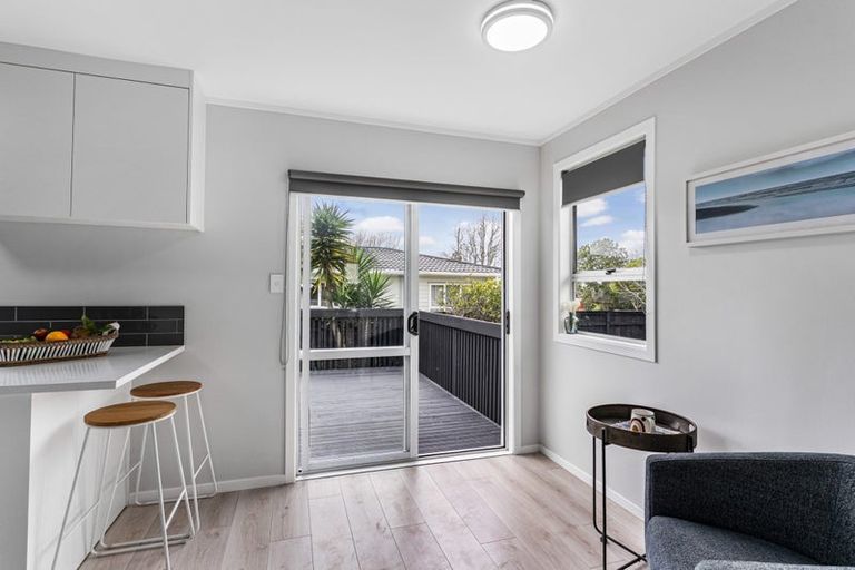 Photo of property in 54 Sikkim Crescent, Clover Park, Auckland, 2019
