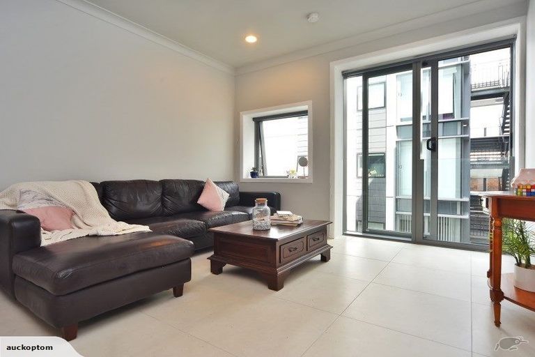 Photo of property in 15 Nelson Street, Howick, Auckland, 2014