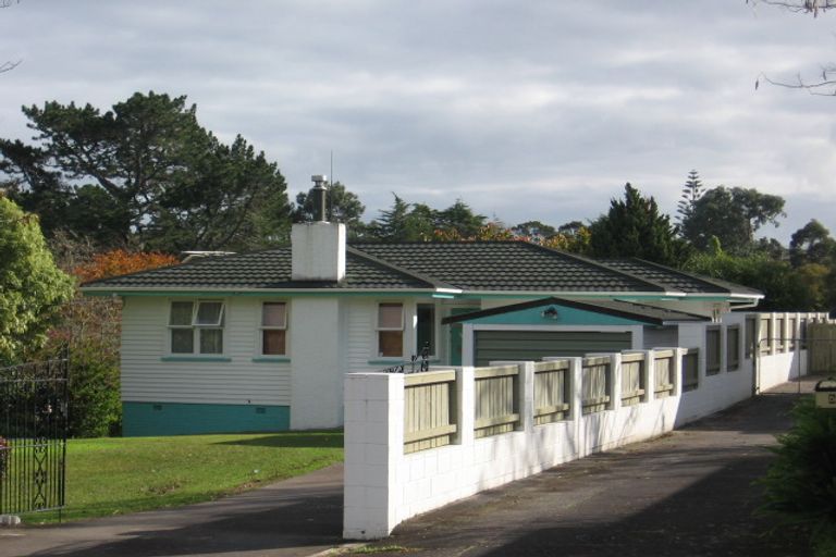 Photo of property in 7 Hughes Terrace, Te Atatu Peninsula, Auckland, 0610