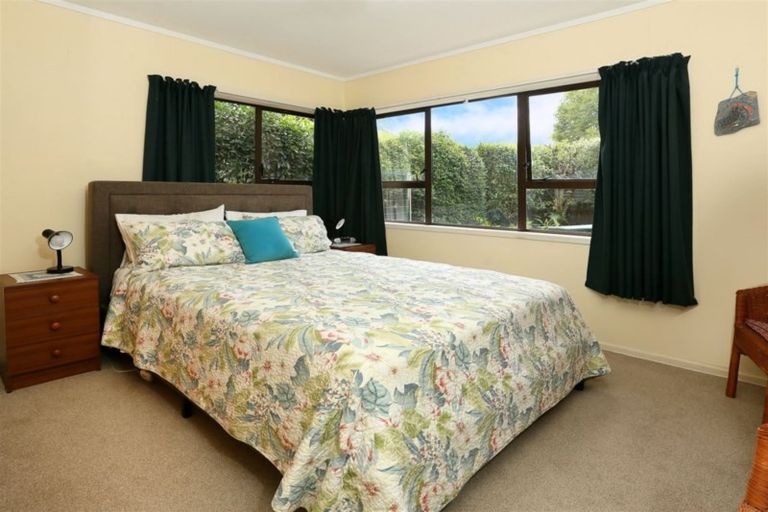 Photo of property in 104 Rathgar Road, Henderson, Auckland, 0610