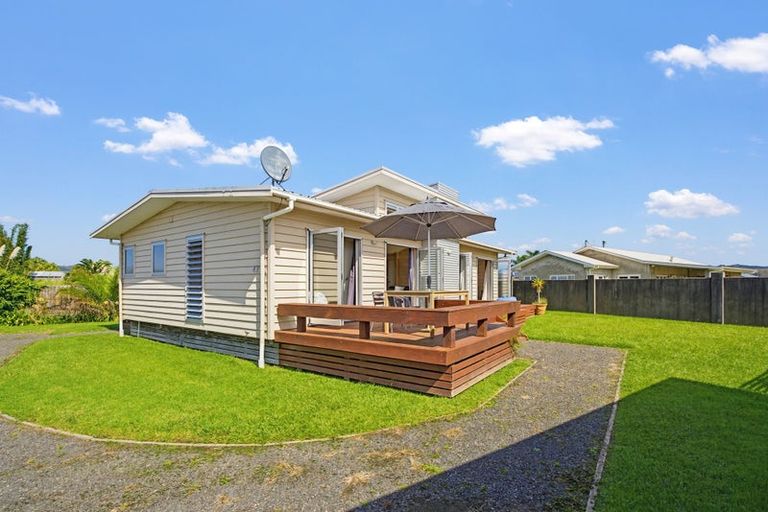 Photo of property in 42 Carina Way, Whitianga, 3510