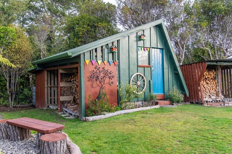 Photo of property in 108 Avro Road, Blue Mountains, Upper Hutt, 5371
