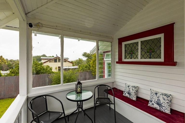 Photo of property in 2 Matthew Street, Waipawa, 4210