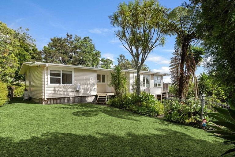 Photo of property in 41 Hatherlow Street, Glenfield, Auckland, 0629