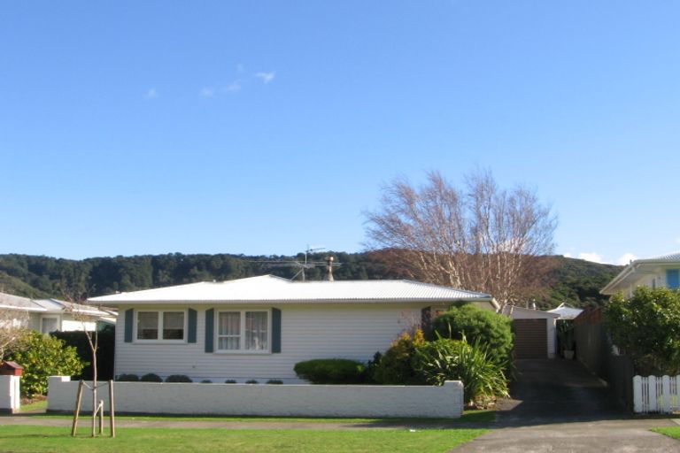 Photo of property in 31 Meremere Street, Wainuiomata, Lower Hutt, 5014