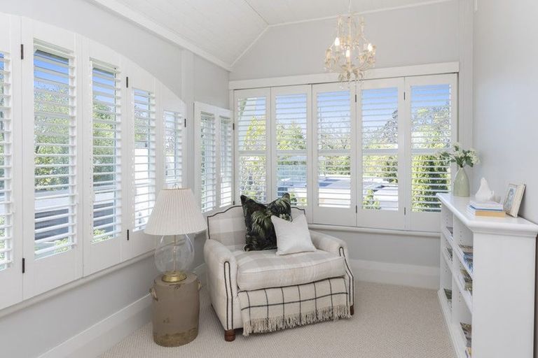 Photo of property in 5 Saint Barnabas Lane, Fendalton, Christchurch, 8052