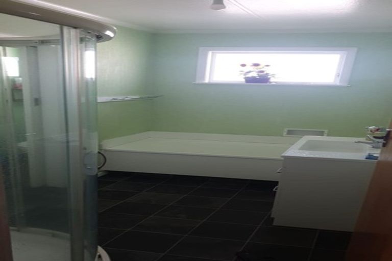 Photo of property in 63 Stephens Crescent, Highbury, Palmerston North, 4412