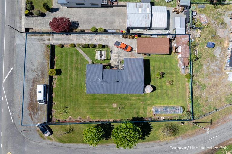 Photo of property in 97 Devon Street, Mossburn, 9792