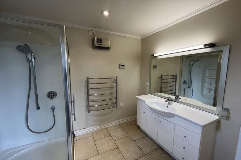 Photo of property in 220 Gibson Quay, Hokitika, 7810