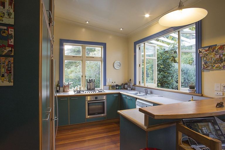 Photo of property in 1 Caprera Street, Melrose, Wellington, 6023