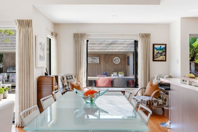 Photo of property in 24 Clovelly Road, Bucklands Beach, Auckland, 2012