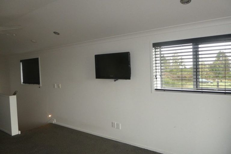 Photo of property in 5 Pukaki Avenue, Ngahere, 7872