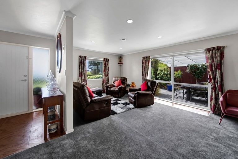 Photo of property in 32 Penrod Drive, Bell Block, New Plymouth, 4312