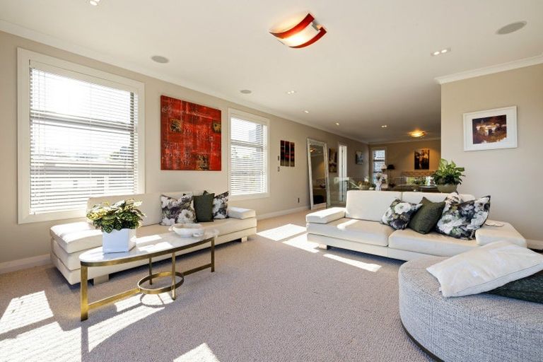 Photo of property in 5 Lake Domain Drive, Frankton, Hamilton, 3204