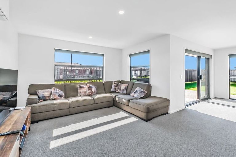 Photo of property in 197 Faringdon Boulevard, Rolleston, 7615