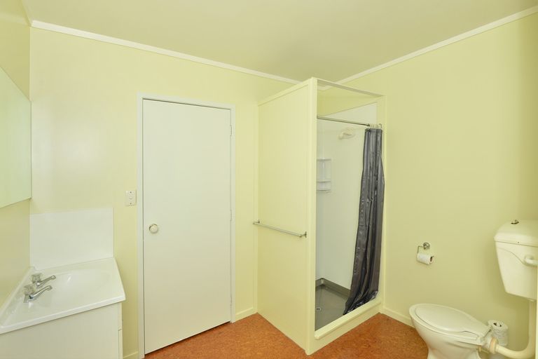 Photo of property in 17 Great North Road, Te Kamo, Whangarei, 0112