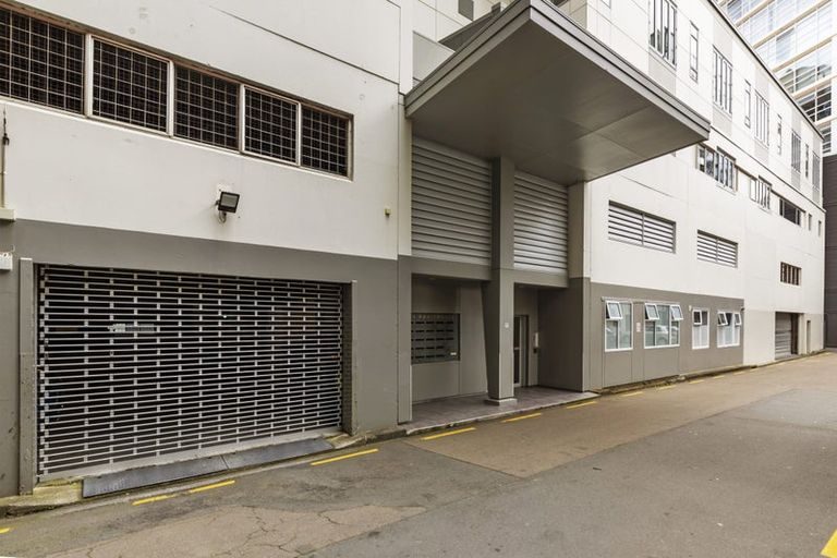 Photo of property in Dixonlane Apartments, 31/7 Feltex Lane, Te Aro, Wellington, 6011