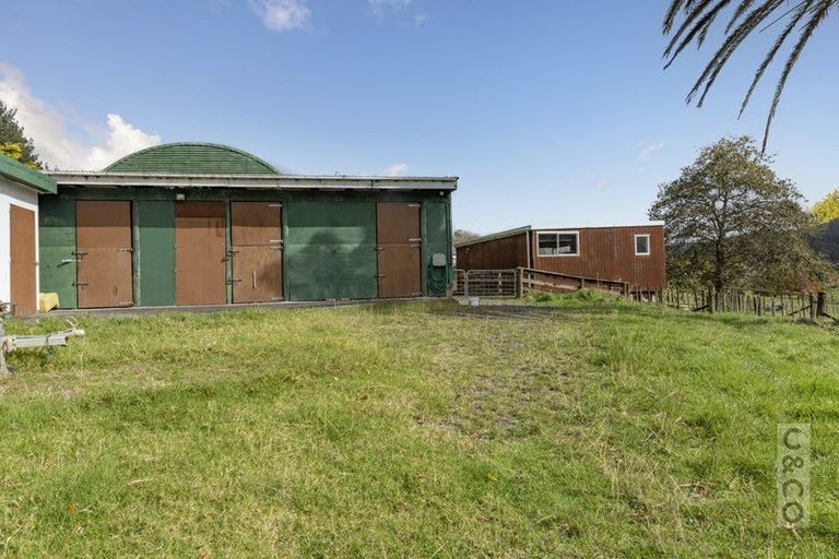 Photo of property in 293 Ararimu Valley Road, Helensville, Waimauku, 0882