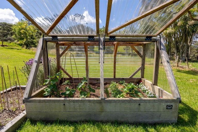 Photo of property in 463 Fordyce Road, Helensville, 0874