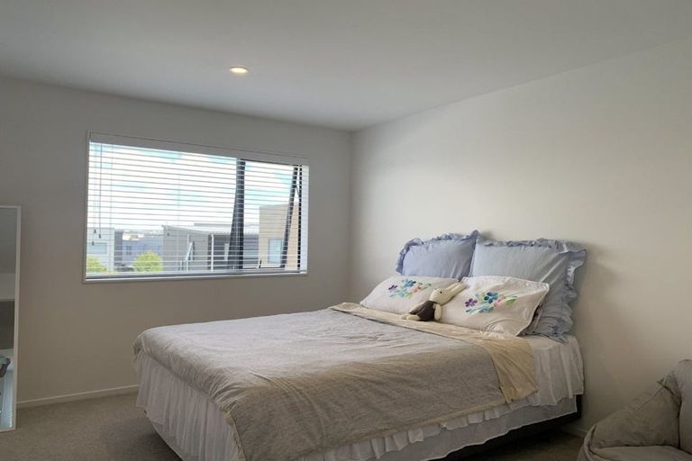 Photo of property in 33 Gecko Road, Hobsonville, Auckland, 0616