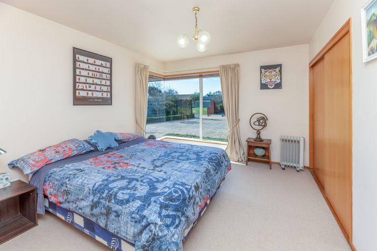 Photo of property in 43 Gladstone Road, Woodend, 7610