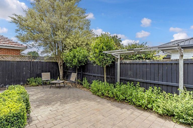 Photo of property in 89 Aorangi Road, Bryndwr, Christchurch, 8053