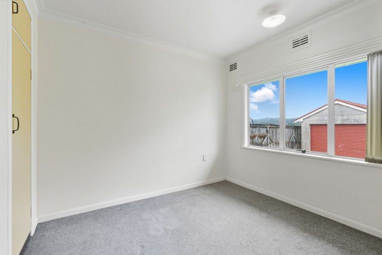 Photo of property in 14 Slade Street, Greerton, Tauranga, 3112