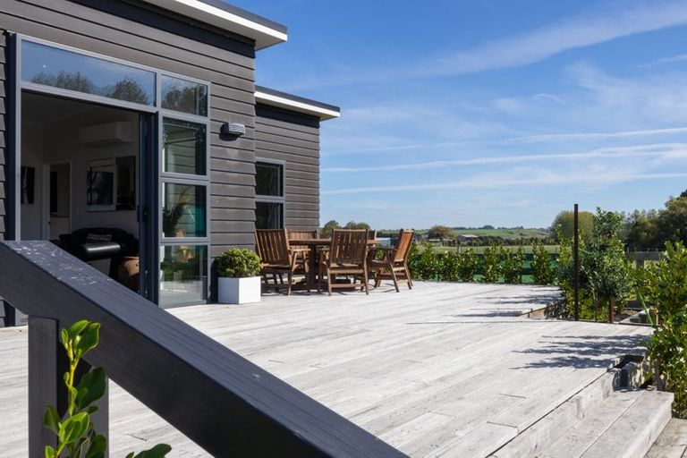 Photo of property in 567 Lethbridge Road, Halcombe, 4775