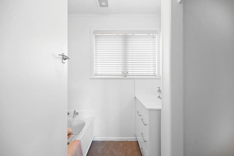 Photo of property in 64 Aurora Terrace, Hillcrest, Hamilton, 3216