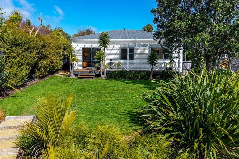Photo of property in 15 Foster Crescent, Belmont, Lower Hutt, 5010