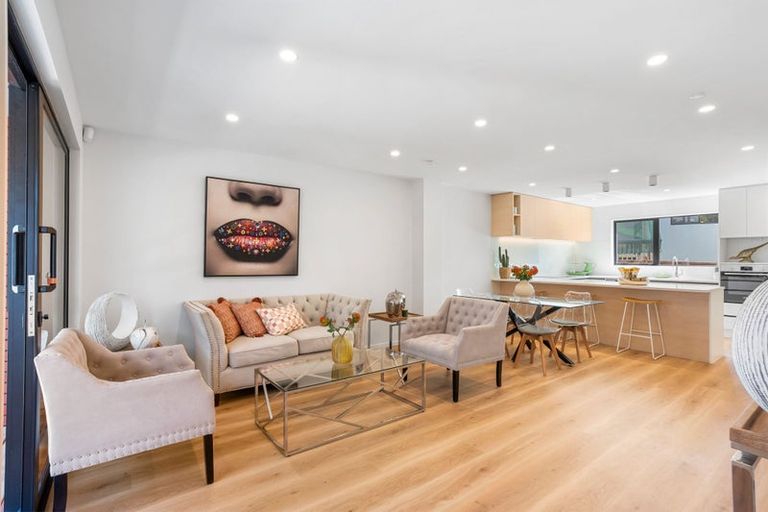 Photo of property in 6/26 Morton Avenue, Forrest Hill, Auckland, 0620