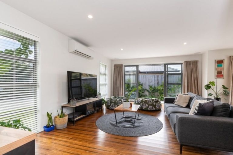 Photo of property in 15 Judge And Jury Drive, Lake Hayes, Queenstown, 9304