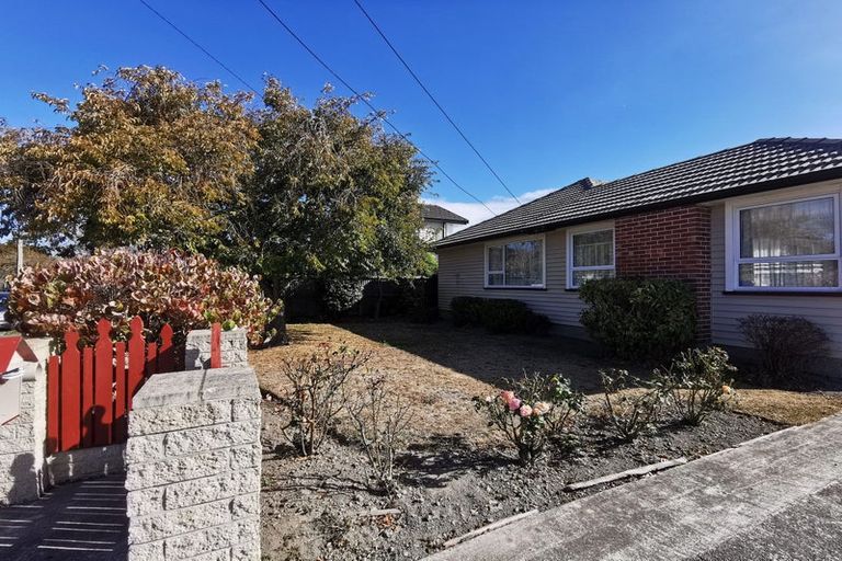 Photo of property in 11 Manor Place, Bryndwr, Christchurch, 8053