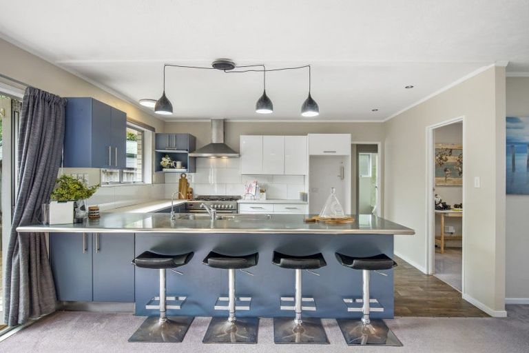 Photo of property in 4 Parvin Place, Pukekohe, 2120