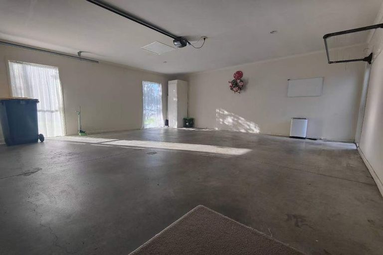 Photo of property in 203 Kilkenny Drive, East Tamaki Heights, Auckland, 2016
