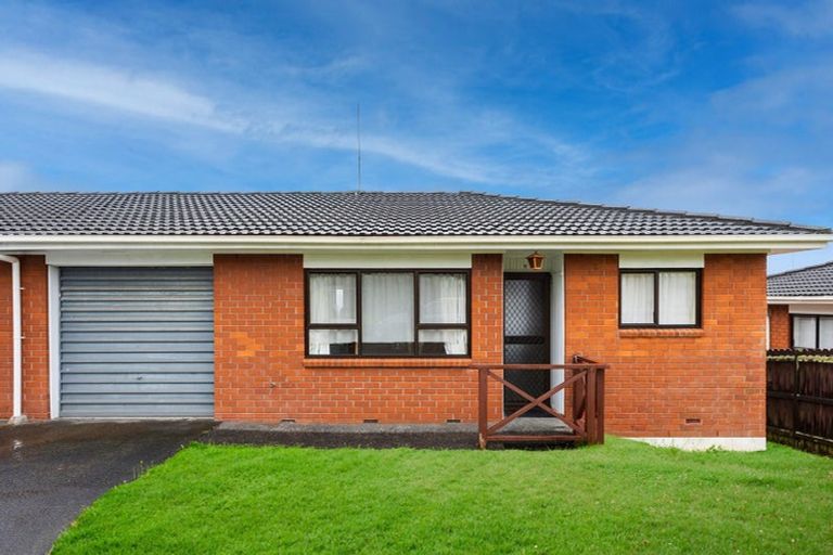 Photo of property in 5/3195 Great North Road, New Lynn, Auckland, 0600