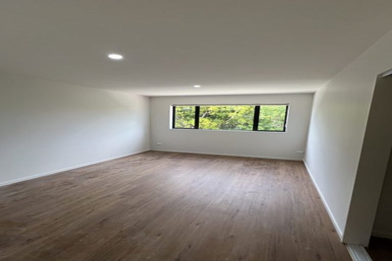 Photo of property in 38 Greenhill Crescent, Pakuranga, Auckland, 2010