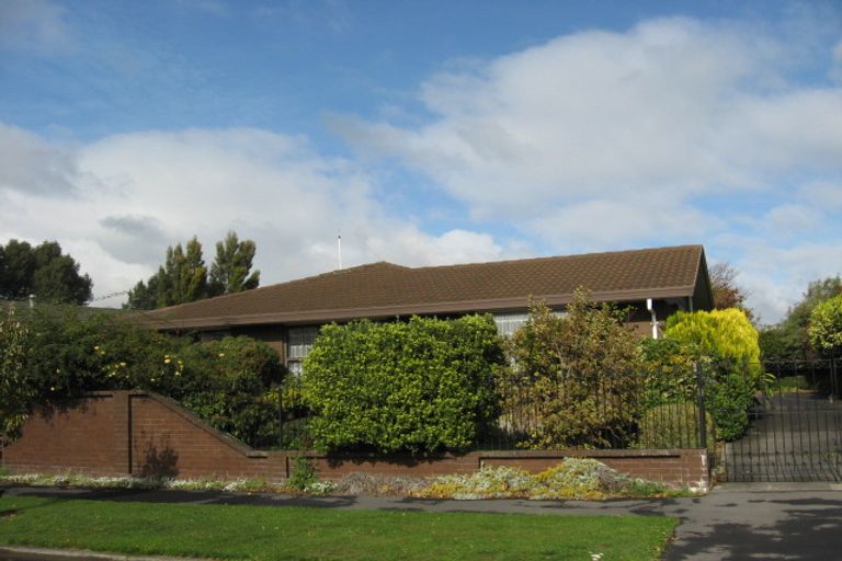 Photo of property in 11 Sayers Crescent, Ilam, Christchurch, 8041